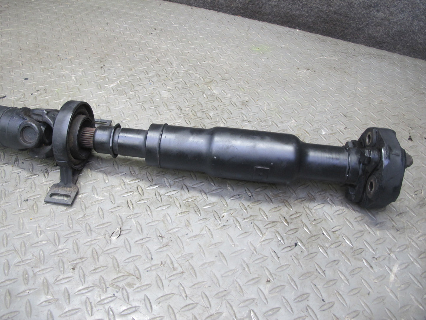 94-99 BMW E36 328ic 325ic A/T Rear Drive Shaft Driveshaft 1227612 OEM
