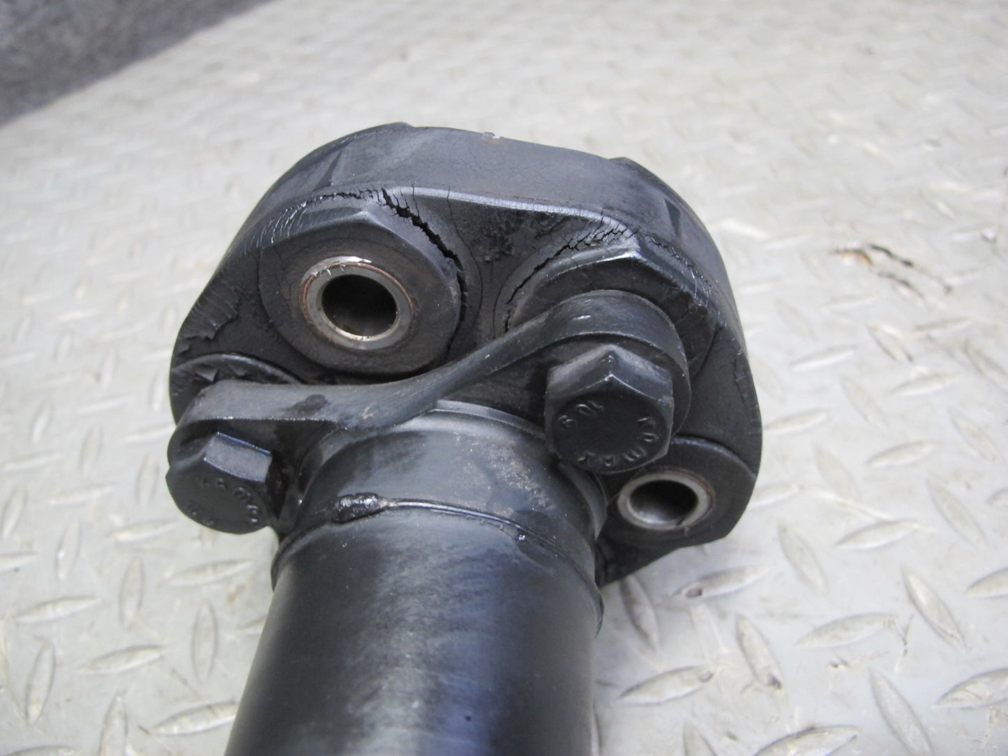 94-99 BMW E36 328ic 325ic A/T Rear Drive Shaft Driveshaft 1227612 OEM