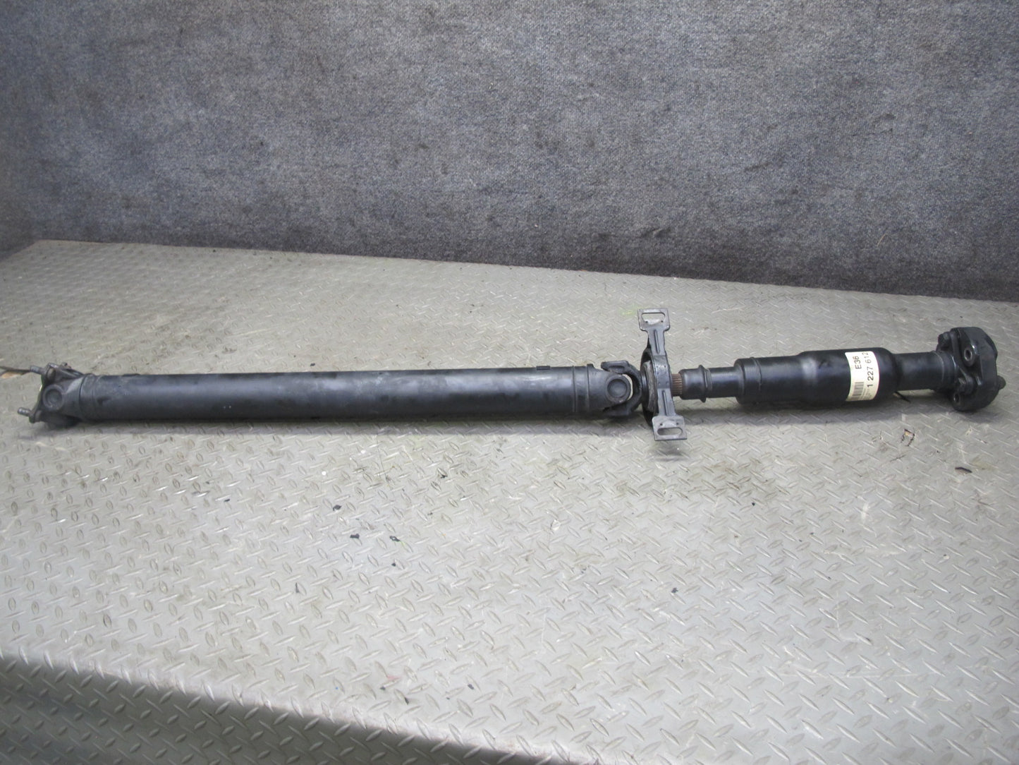 94-99 BMW E36 328ic 325ic A/T Rear Drive Shaft Driveshaft 1227612 OEM