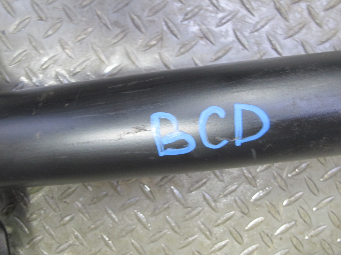 2006-2012 Bentley Flying Spur AWD Rear Drive Shaft Driveshaft Propeller