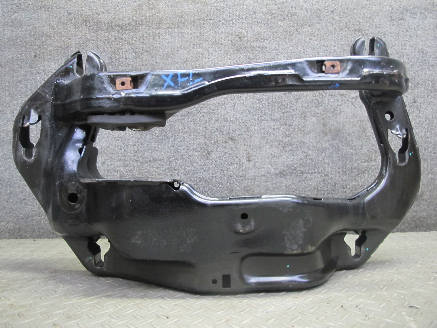 2014-2018 BMW F15 X5 8HP-45 Transmission Crossmember Gearbox Support Bracket