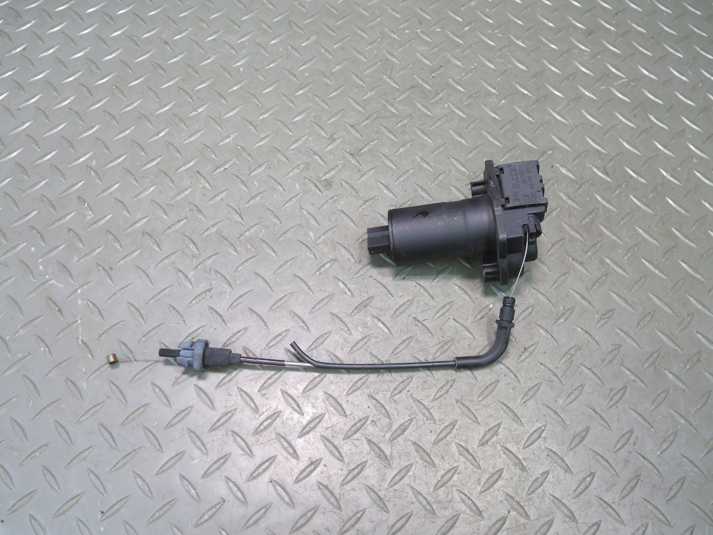 96-99 BMW E36 328IC Throttle Body Actuator Motor 1163163 OEM