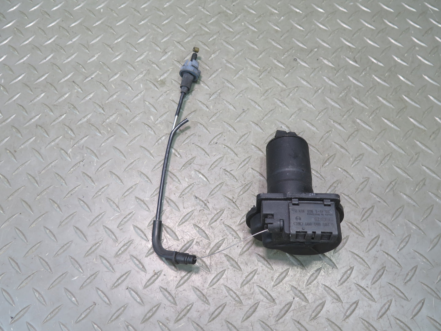 96-99 BMW E36 328IC Throttle Body Actuator Motor 1163163 OEM