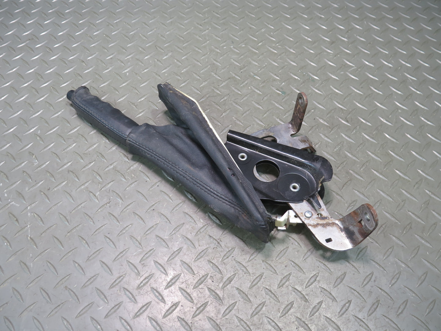 94-99 BMW E36 328ic 325ic Emergency Parking Brake Handle w Boot Black OEM