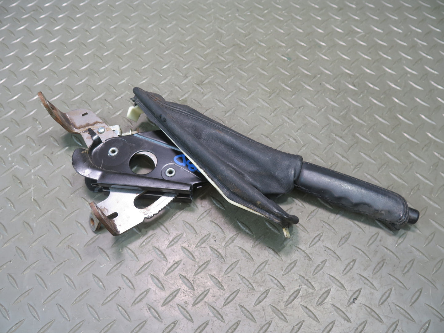 94-99 BMW E36 328ic 325ic Emergency Parking Brake Handle w Boot Black OEM