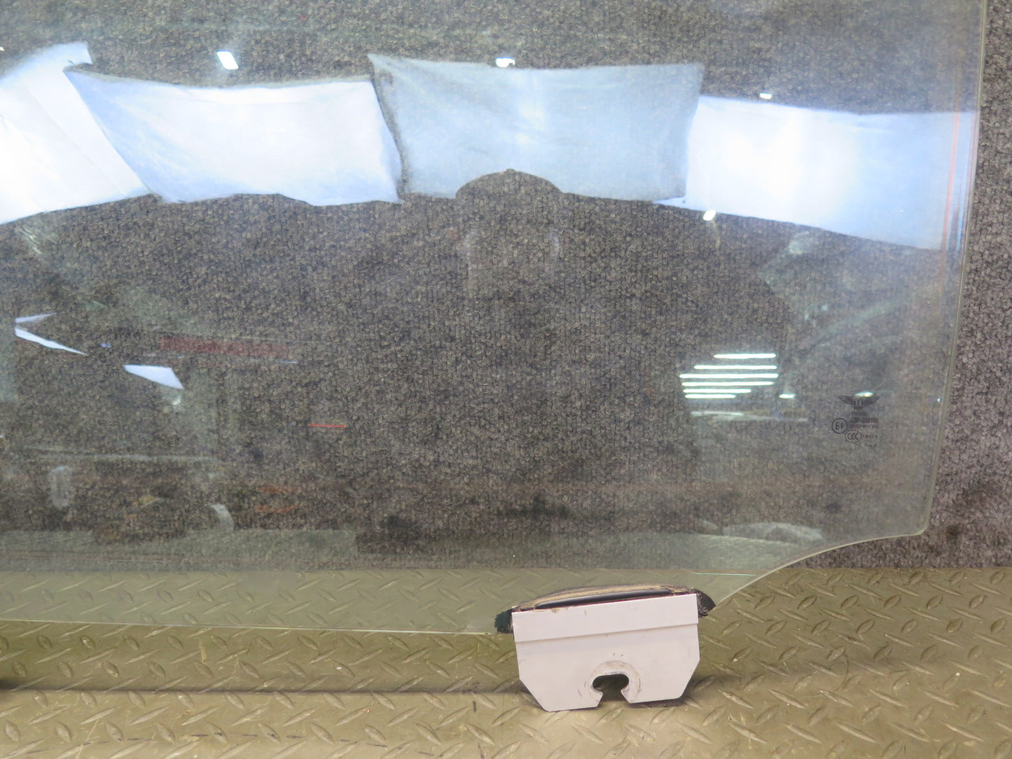 06-12 Bentley Continental Flying Spur Rear Left Driver Side Door Glass Window