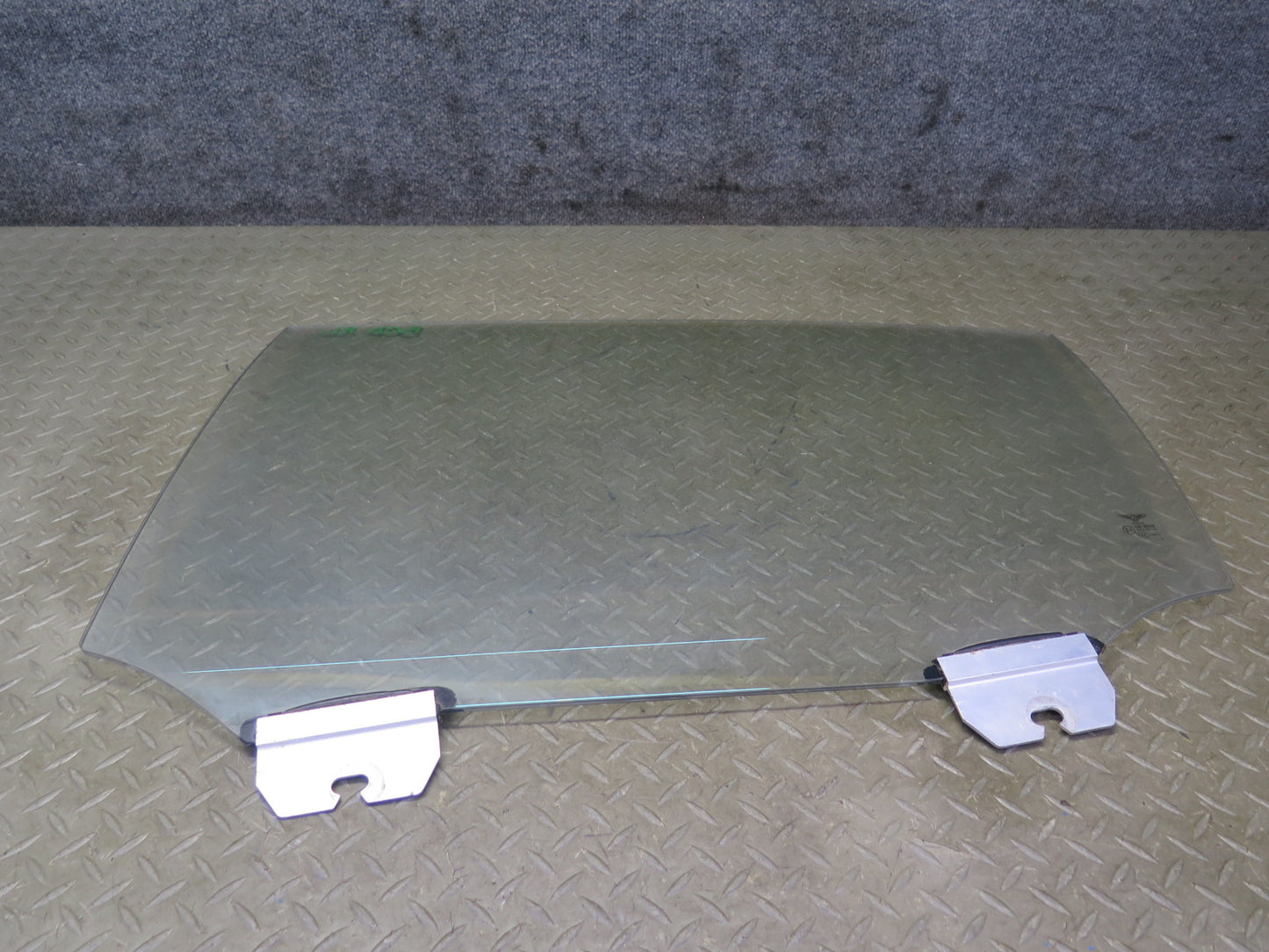 06-12 Bentley Continental Flying Spur Rear Left Driver Side Door Glass Window