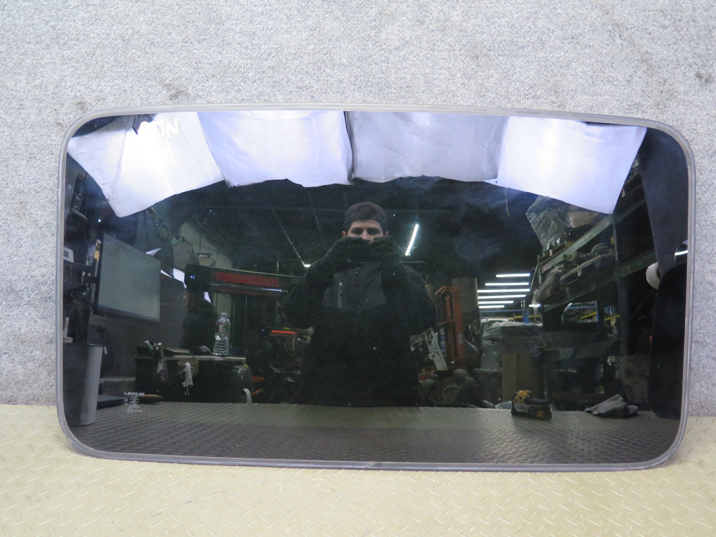 01-05 Lexus UZS161L GS430 GS300 Sunroof Moon Roof Window Glass OEM