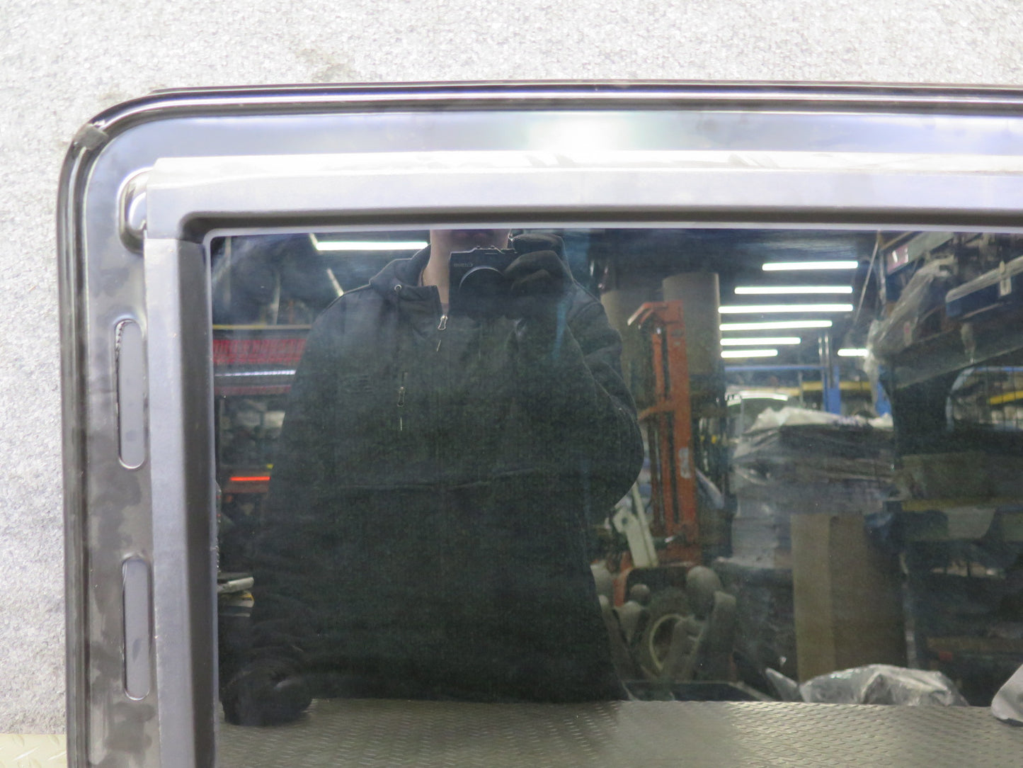 01-05 Lexus UZS161L GS430 GS300 Sunroof Moon Roof Window Glass OEM