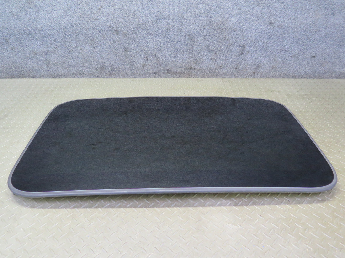 2006-2012 Bentley Flying Spur Front Upper Sunroof Moon Roof Glass Window Panel