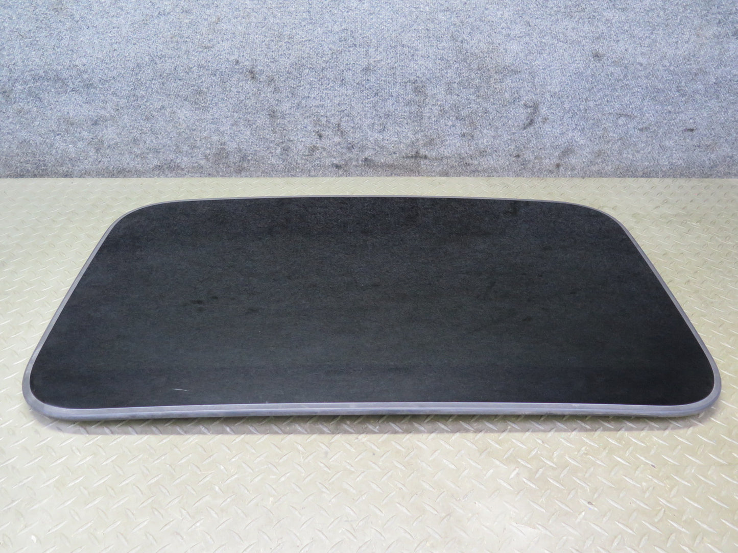 2006-2012 Bentley Flying Spur Front Upper Sunroof Moon Roof Glass Window Panel