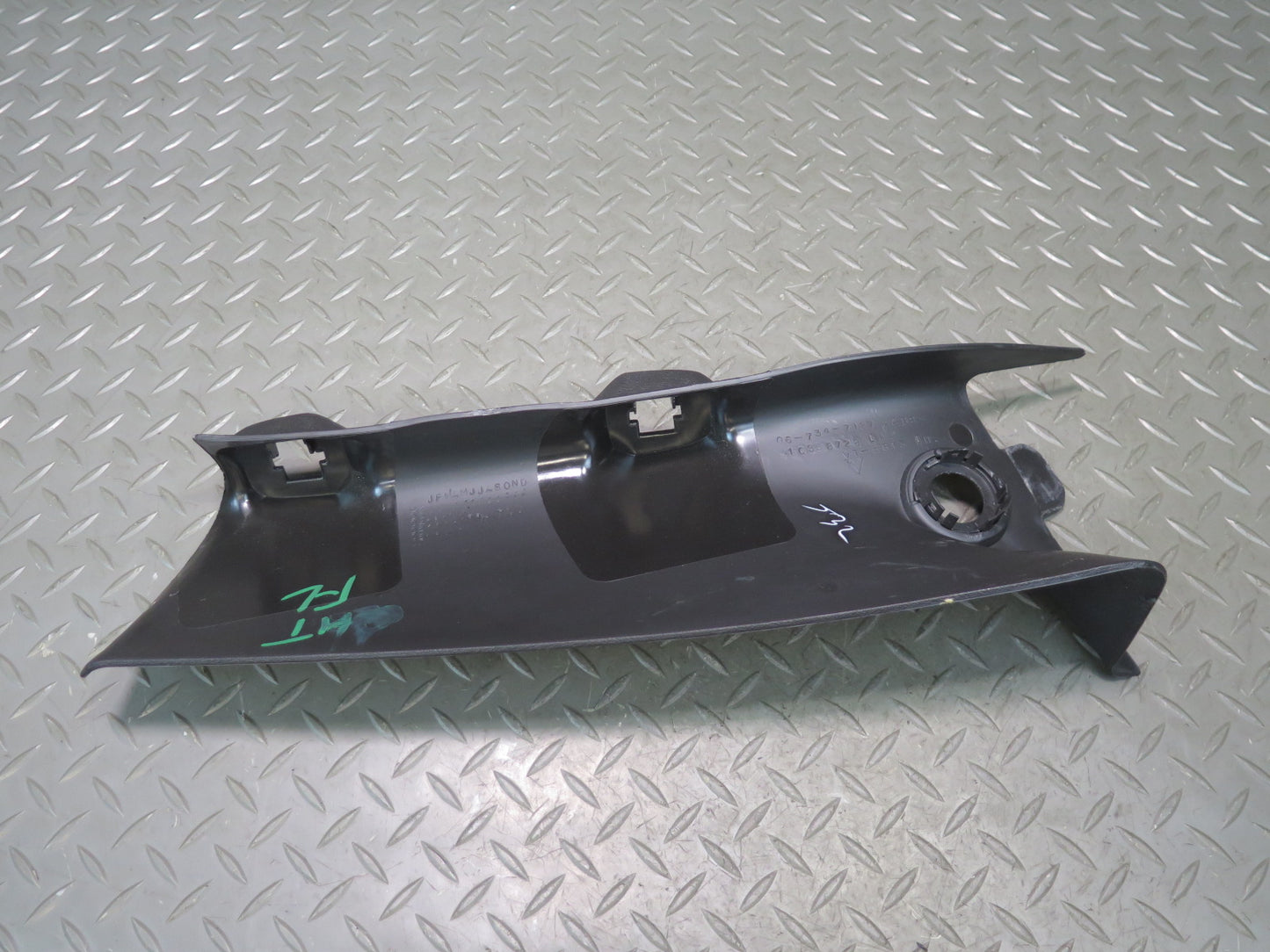 2006-2007 Hummer H2 Front Left & Right A Pillar Trim Cover Panel Set of 2