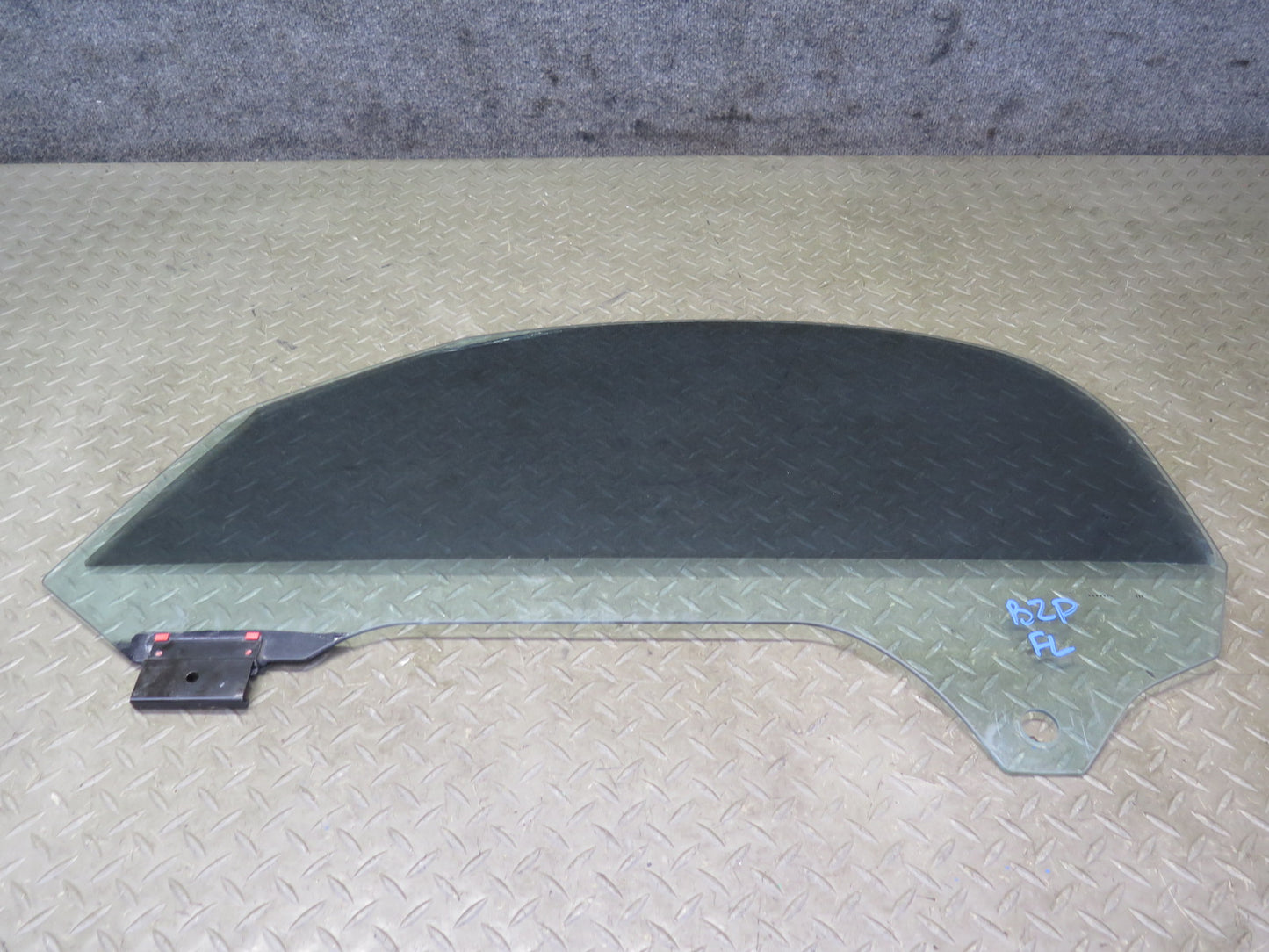 03-08 BMW E85 Z4 Front Left Driver Door Window Glass Tinted OEM