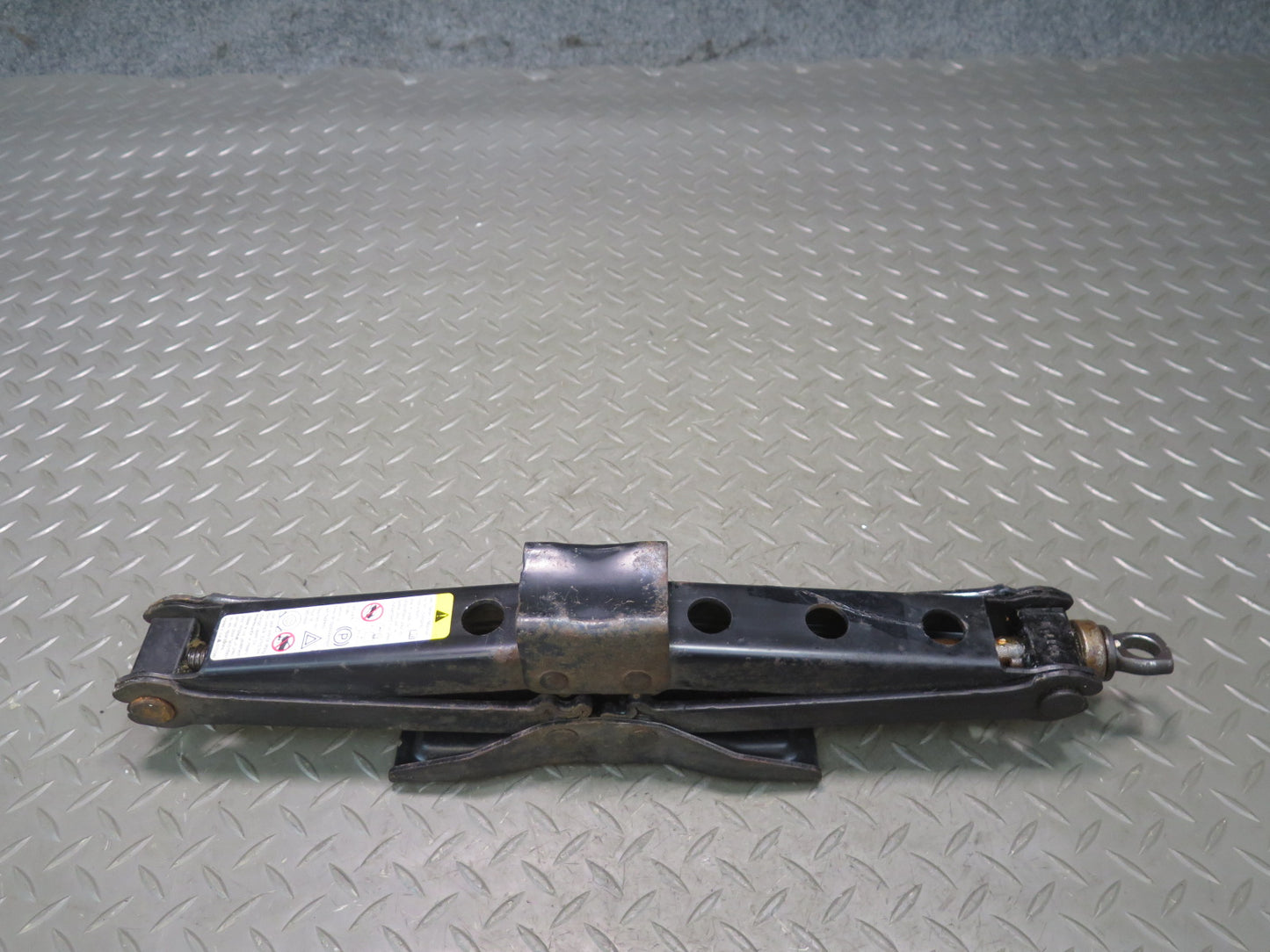 2003-2009 Hummer H2 Emergency Spare Tire Lift Jack Tool