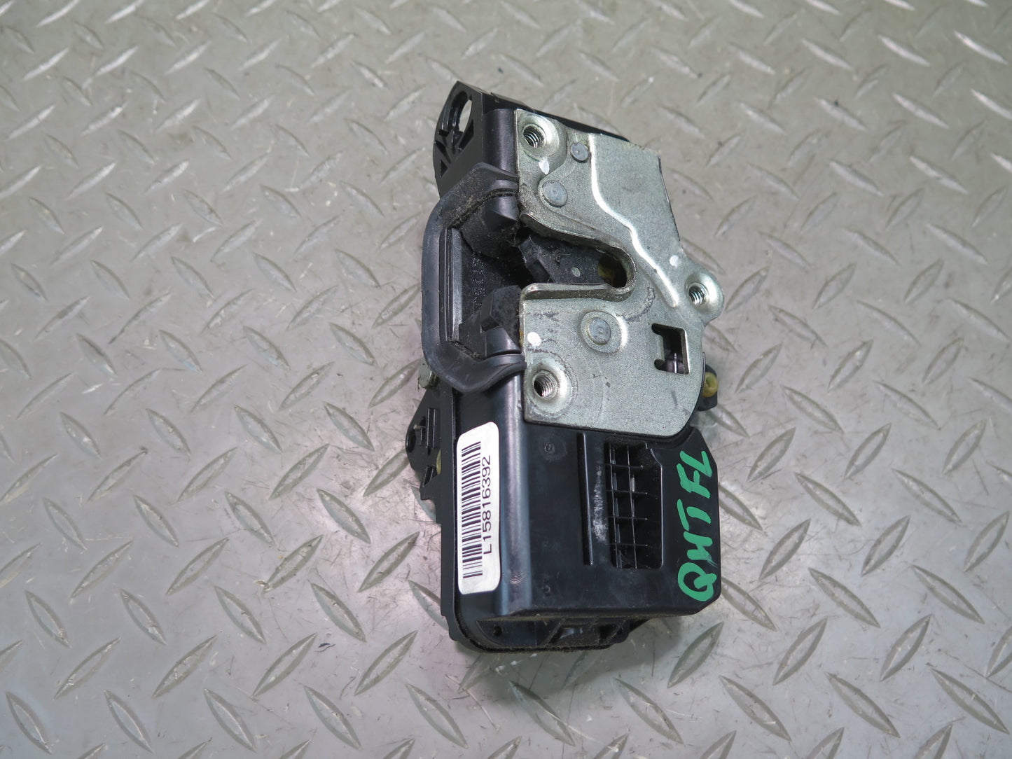 2003-2007 Hummer H2 Front Left Door Lock Latch Actuator
