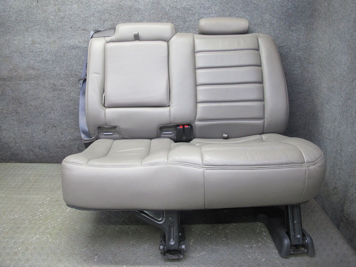 2005-2007 Hummer H2 Rear 2ND ROW Left & Right Leather Seat Wheat Set of 2