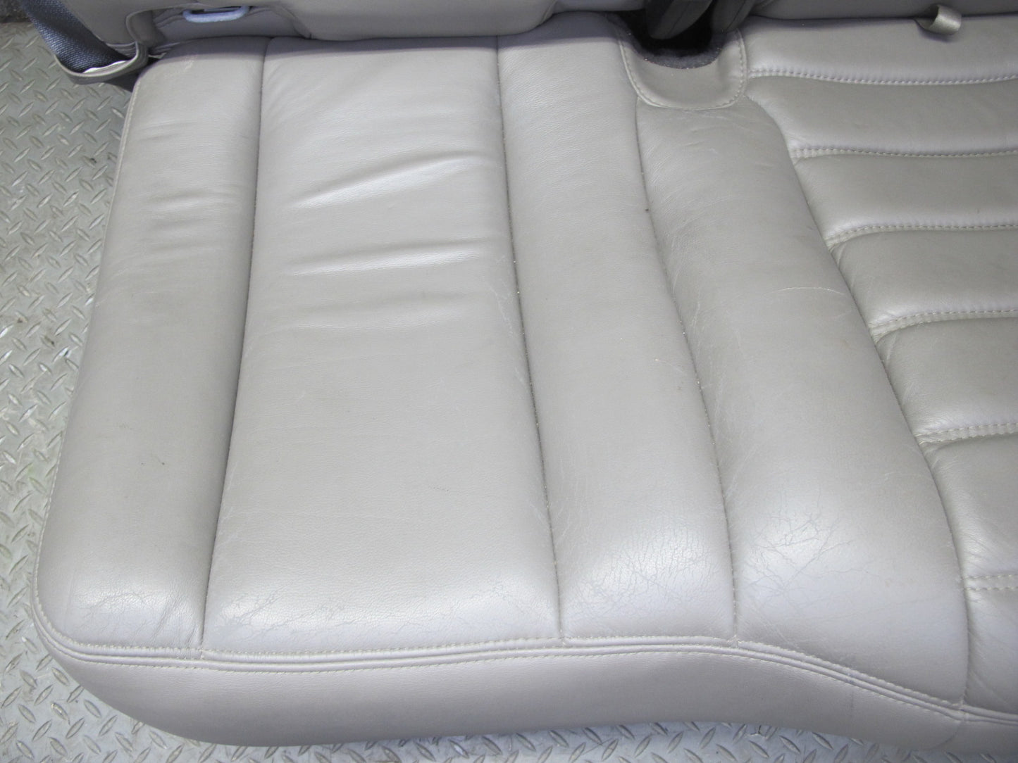2005-2007 Hummer H2 Rear 2ND ROW Left & Right Leather Seat Wheat Set of 2