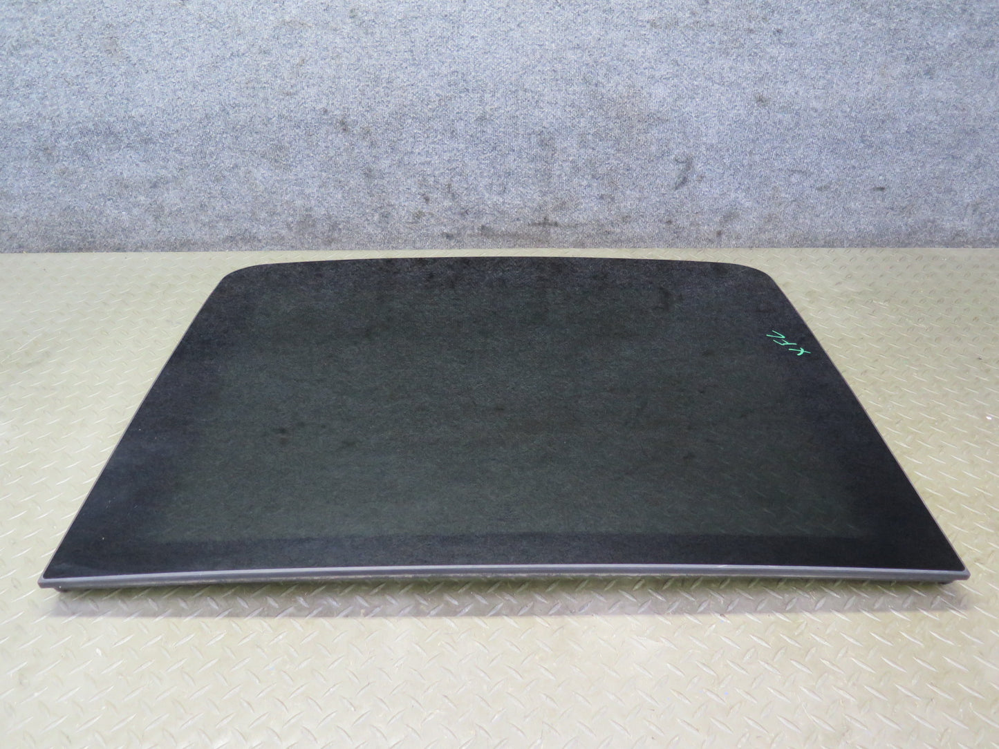2014-2018 BMW F15 X5 Front Sunroof Panoramic Glass Window