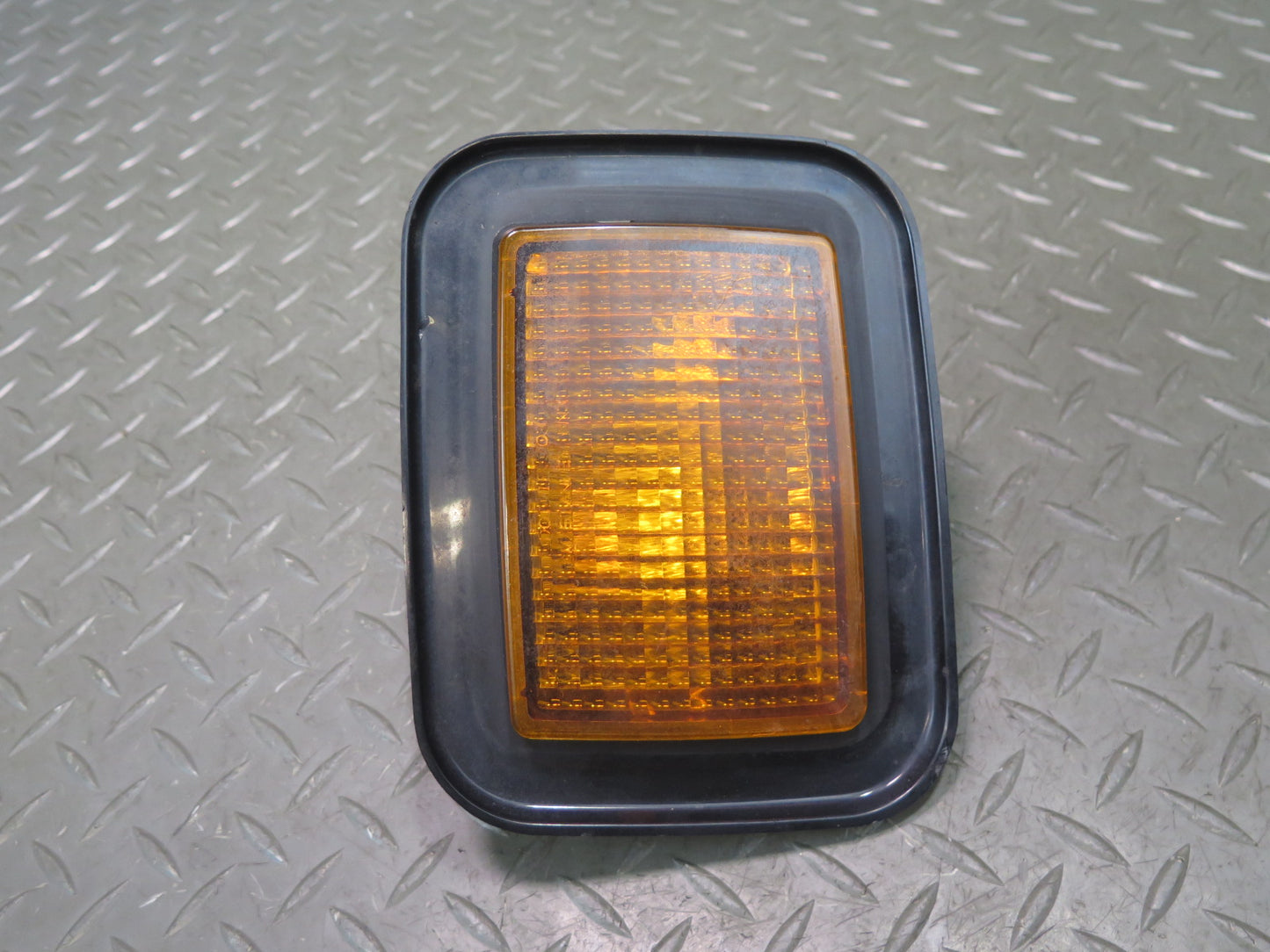 2003-2009 Hummer H2 Front Left & Right Turn Signal Parking Light Lamp Set of 2
