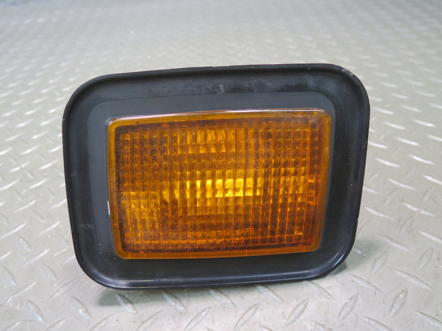 2003-2009 Hummer H2 Front Left & Right Turn Signal Parking Light Lamp Set of 2