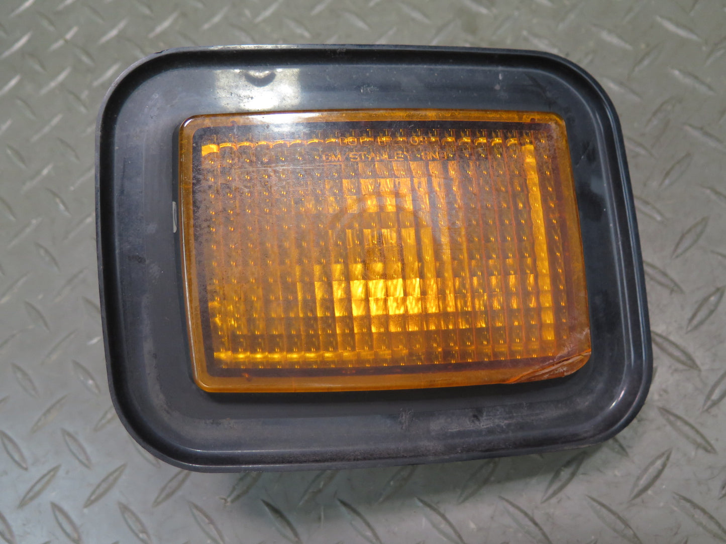2003-2009 Hummer H2 Front Left & Right Turn Signal Parking Light Lamp Set of 2