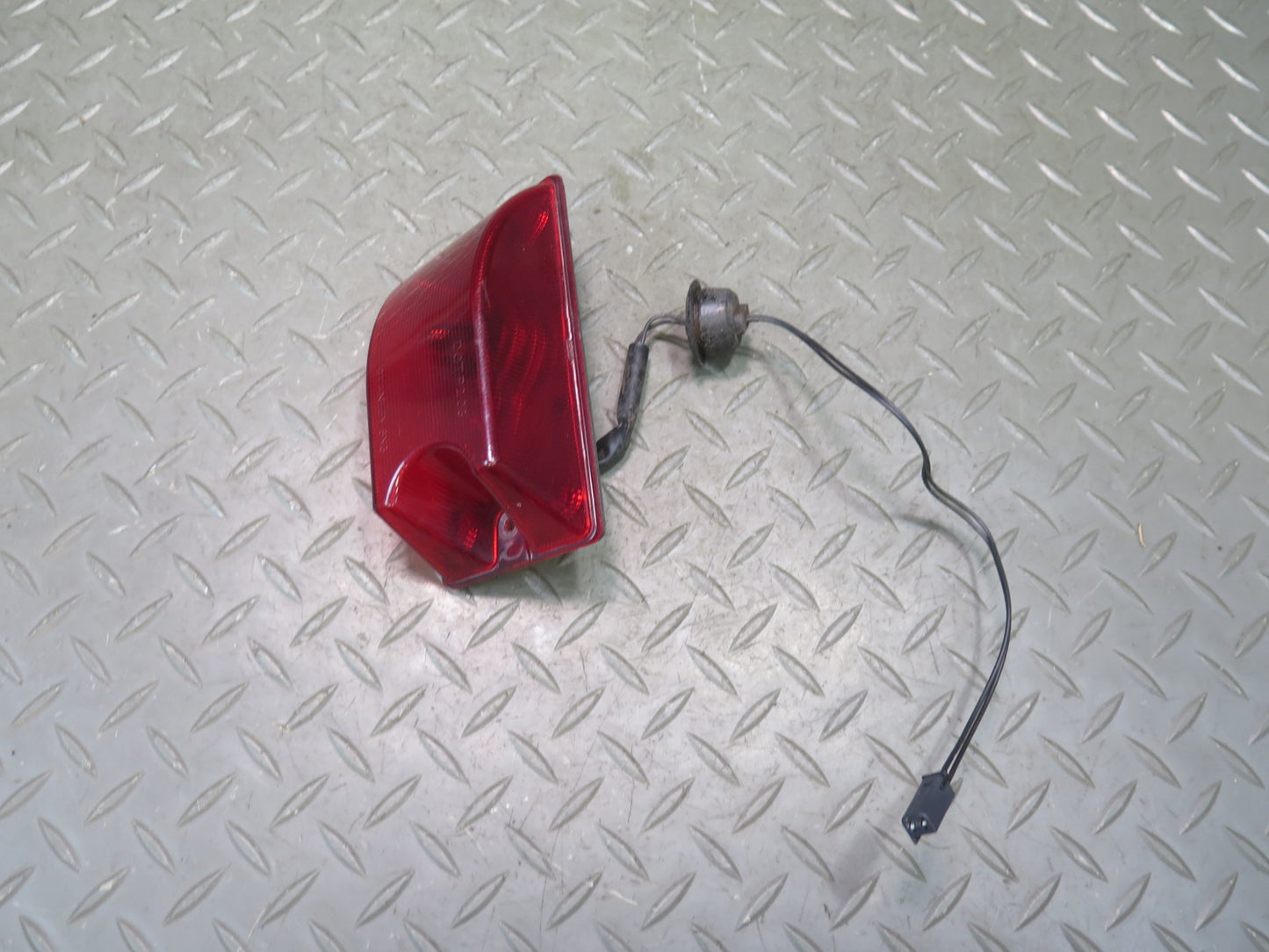 2003-2009 Hummer H2 Rear Roof Clearance Marker Light Lamp Set of 2