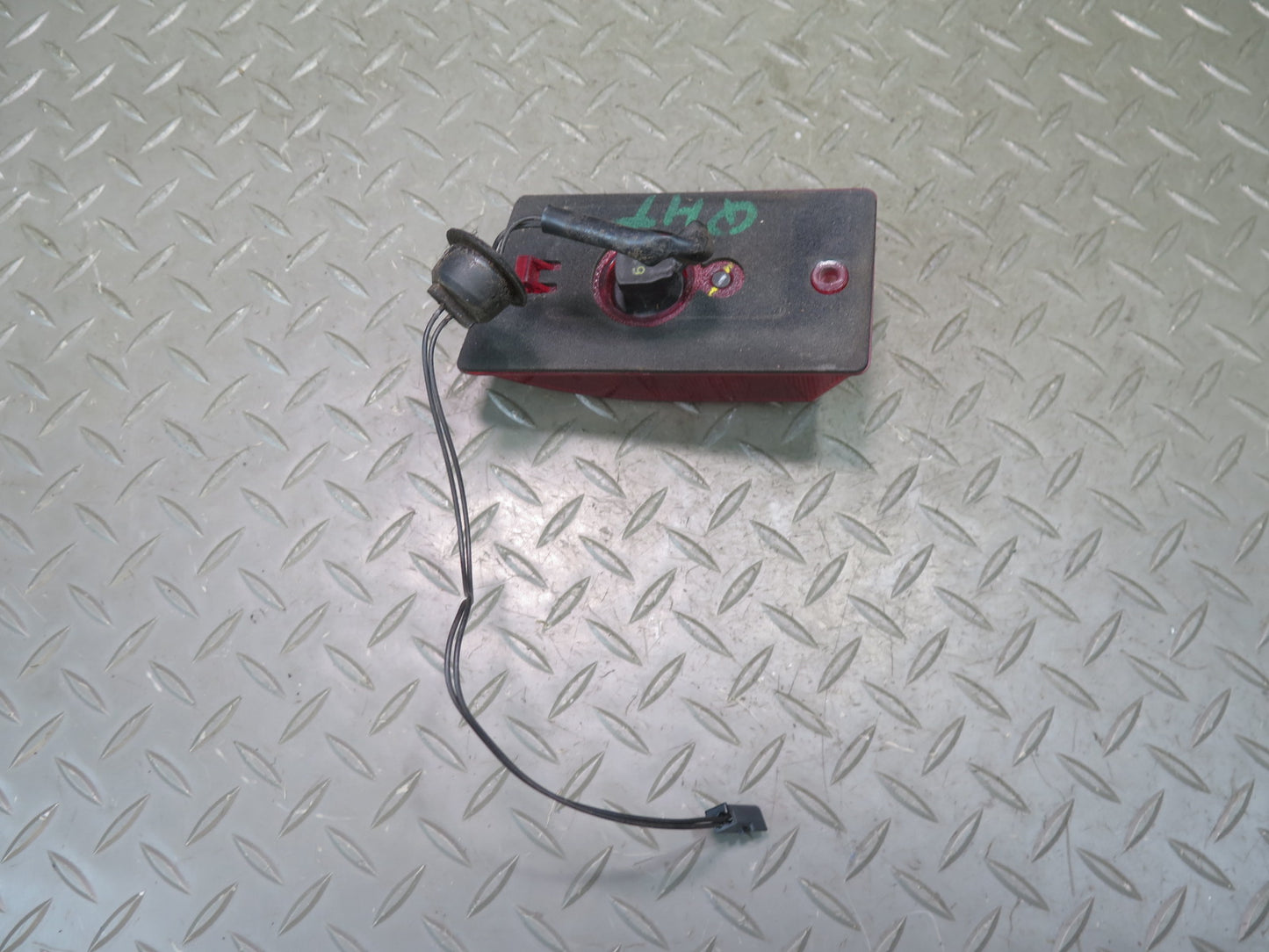 2003-2009 Hummer H2 Rear Roof Clearance Marker Light Lamp Set of 2