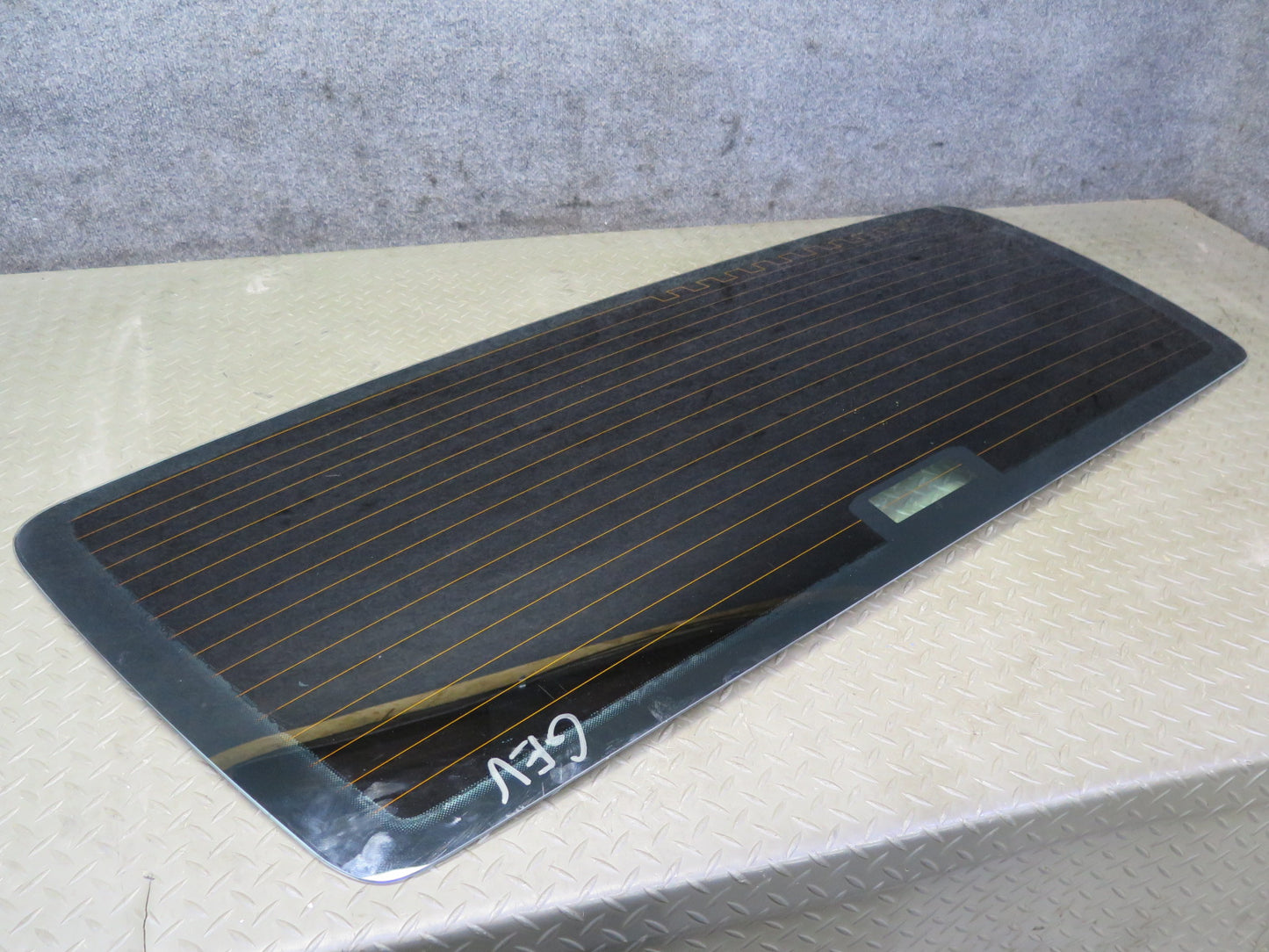 01-03 VW Eurovan T4 Rear Tailgate Liftgate Heated Windshield Glass Window OEM