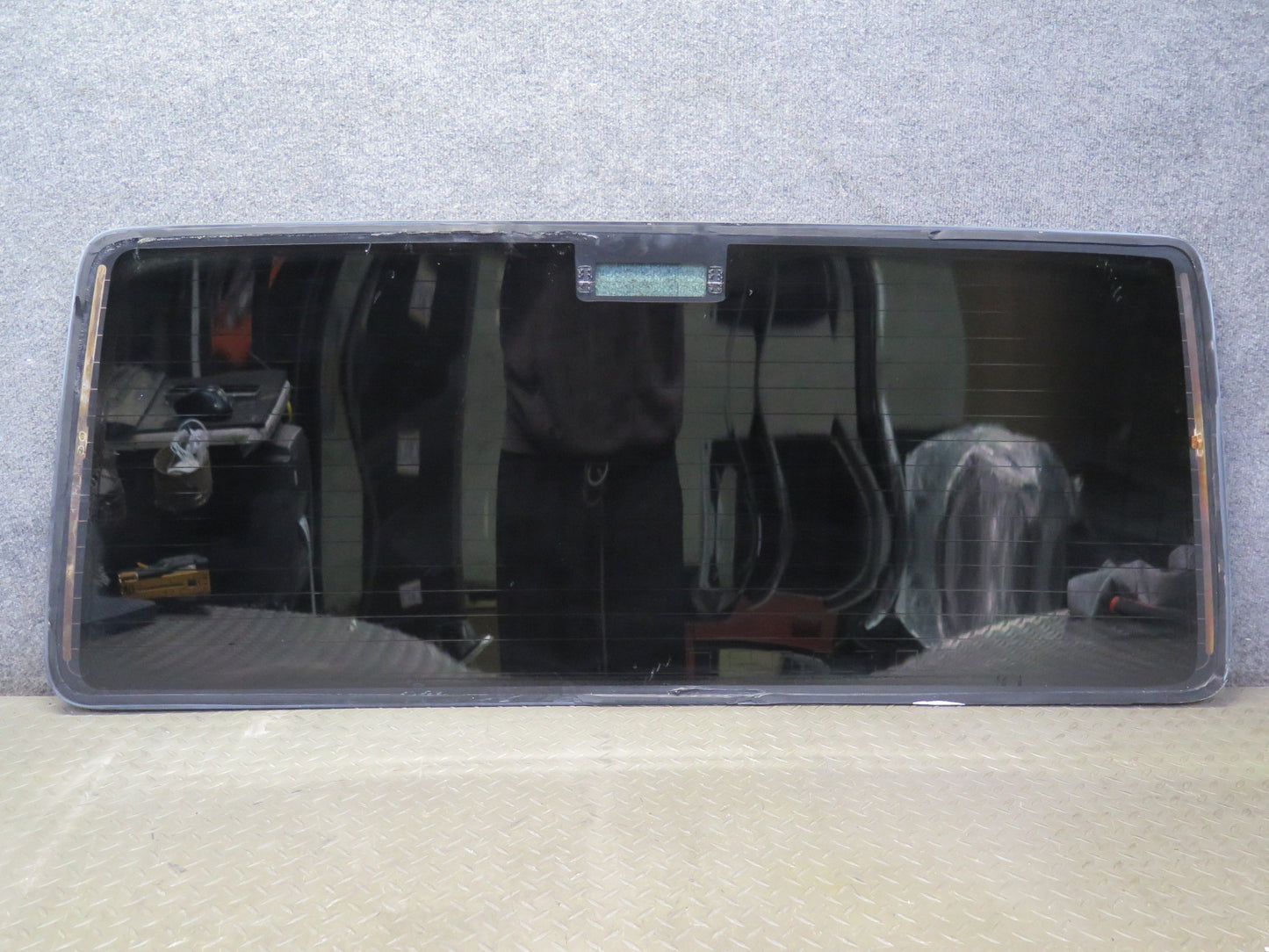 01-03 VW Eurovan T4 Rear Tailgate Liftgate Heated Windshield Glass Window OEM
