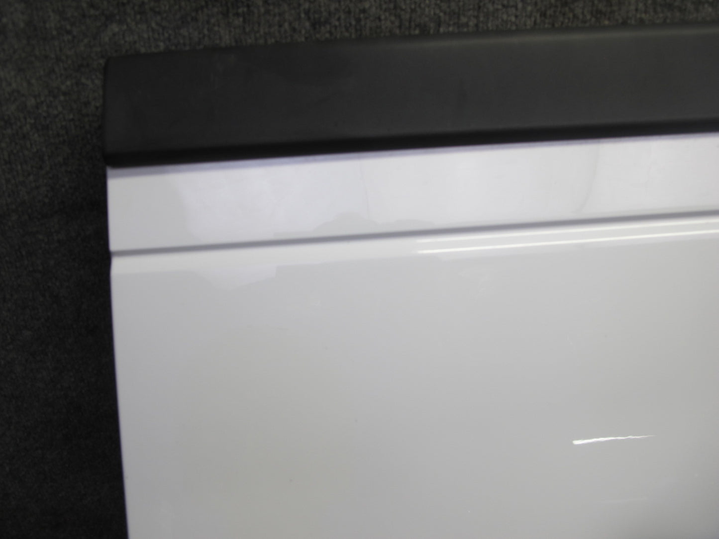 2005-2009 Hummer H2 SUT Rear Tailgate Trunk Hatch Lid Gate Panel White