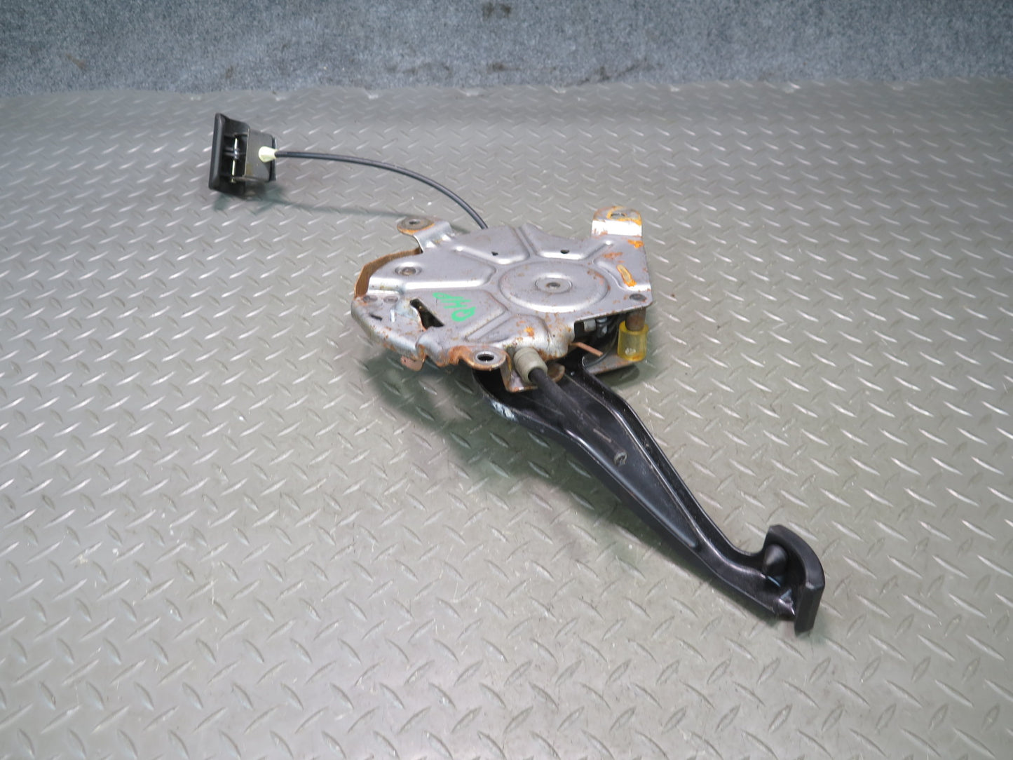 2006-2007 Hummer H2 Manual Emergency Parking Brake Stop Pedal