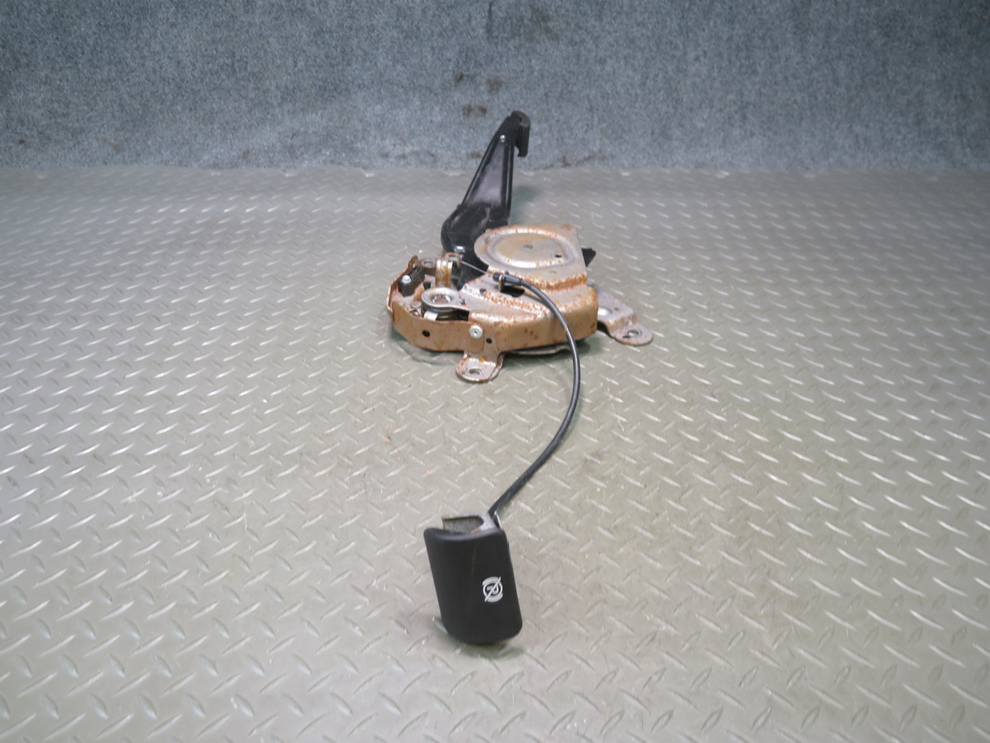2006-2007 Hummer H2 Manual Emergency Parking Brake Stop Pedal