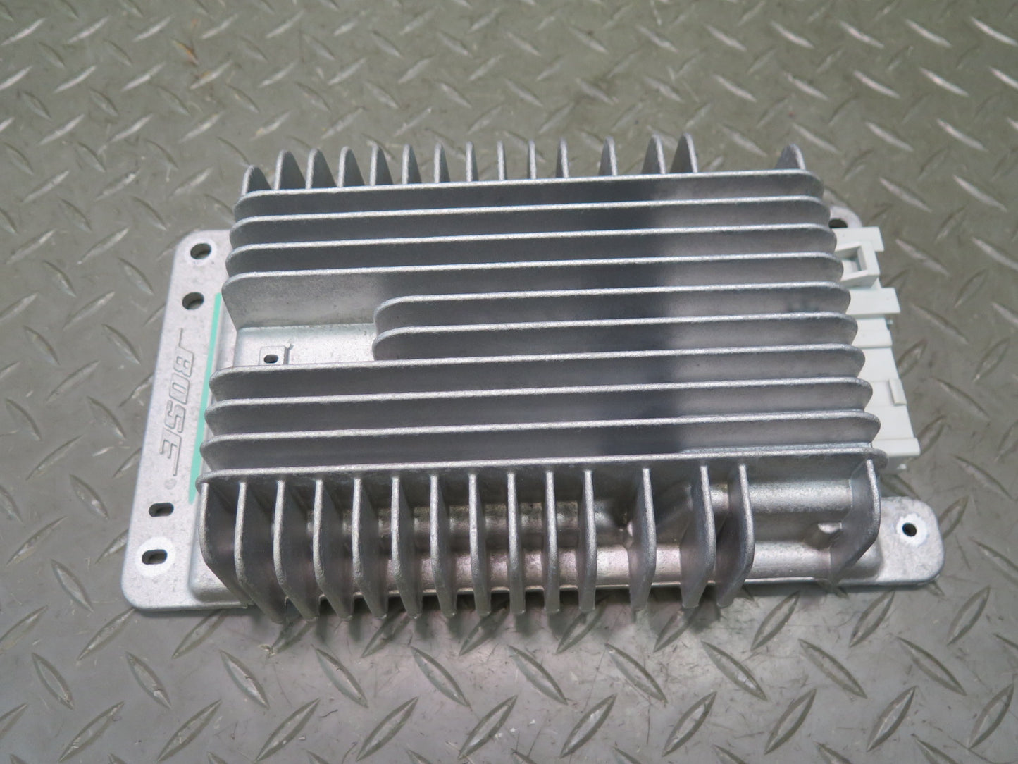 2005-2007 Hummer H2 Bose Radio Audio System Amplifier AMP 15267754