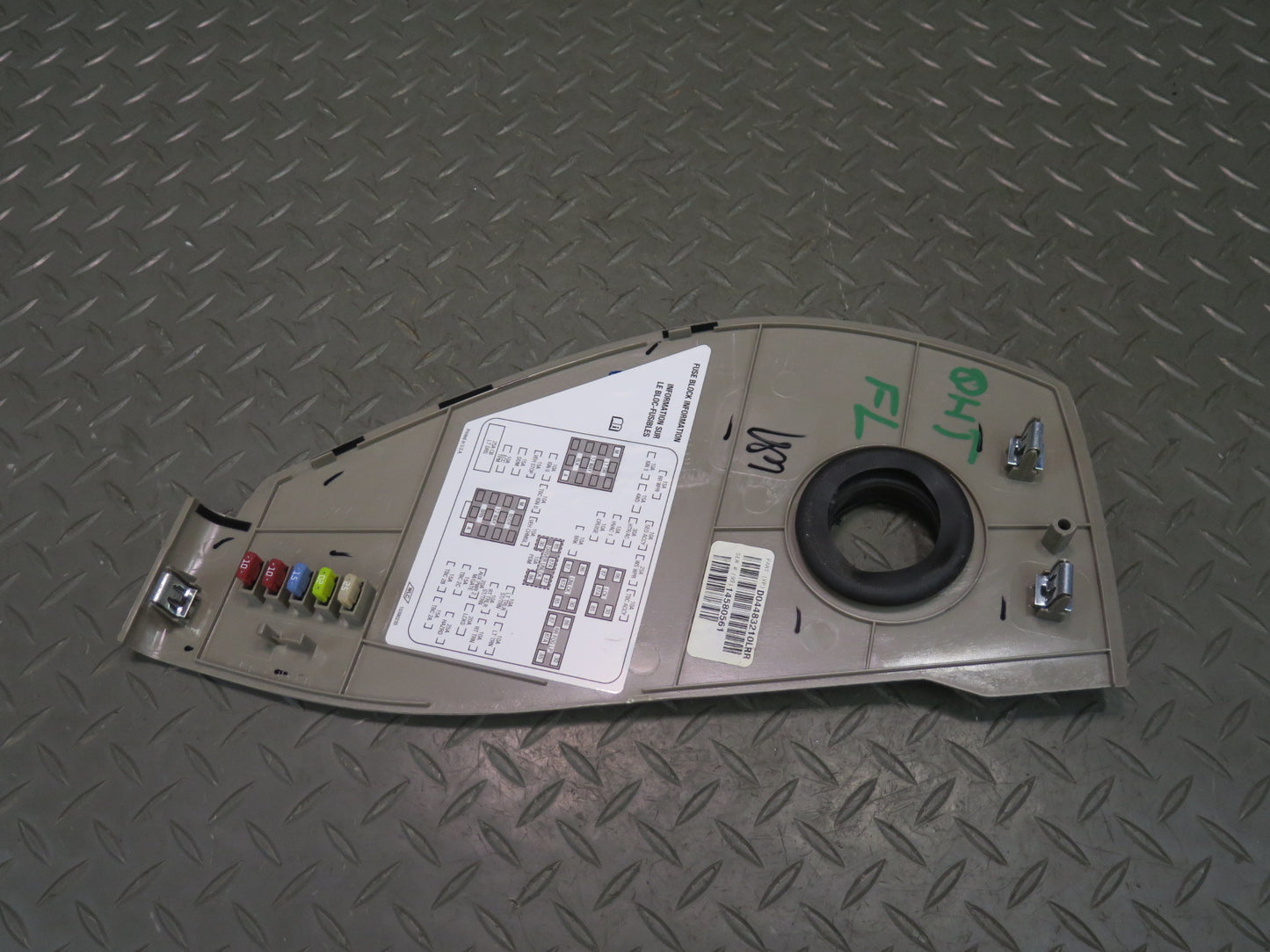 2003-2007 Hummer H2 Dash Front Left & Right END Trim Cover Panel Set of 2