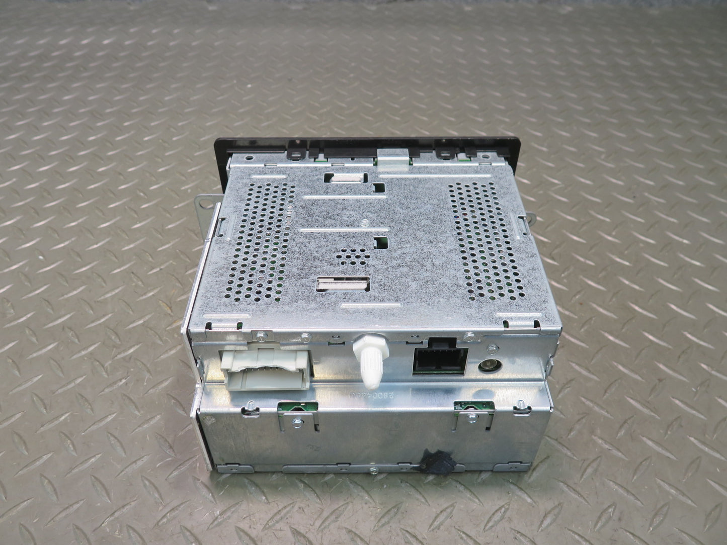 2006 Hummer H2 Radio CD Player Receiver Head Unit 15234936