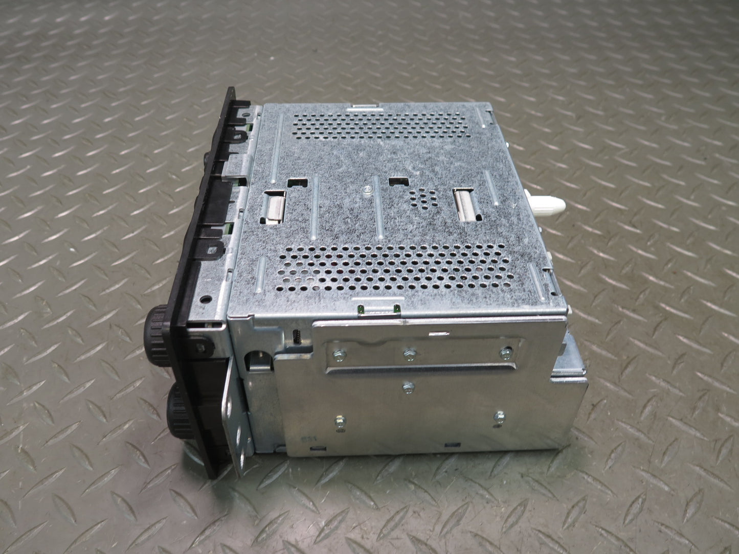 2006 Hummer H2 Radio CD Player Receiver Head Unit 15234936