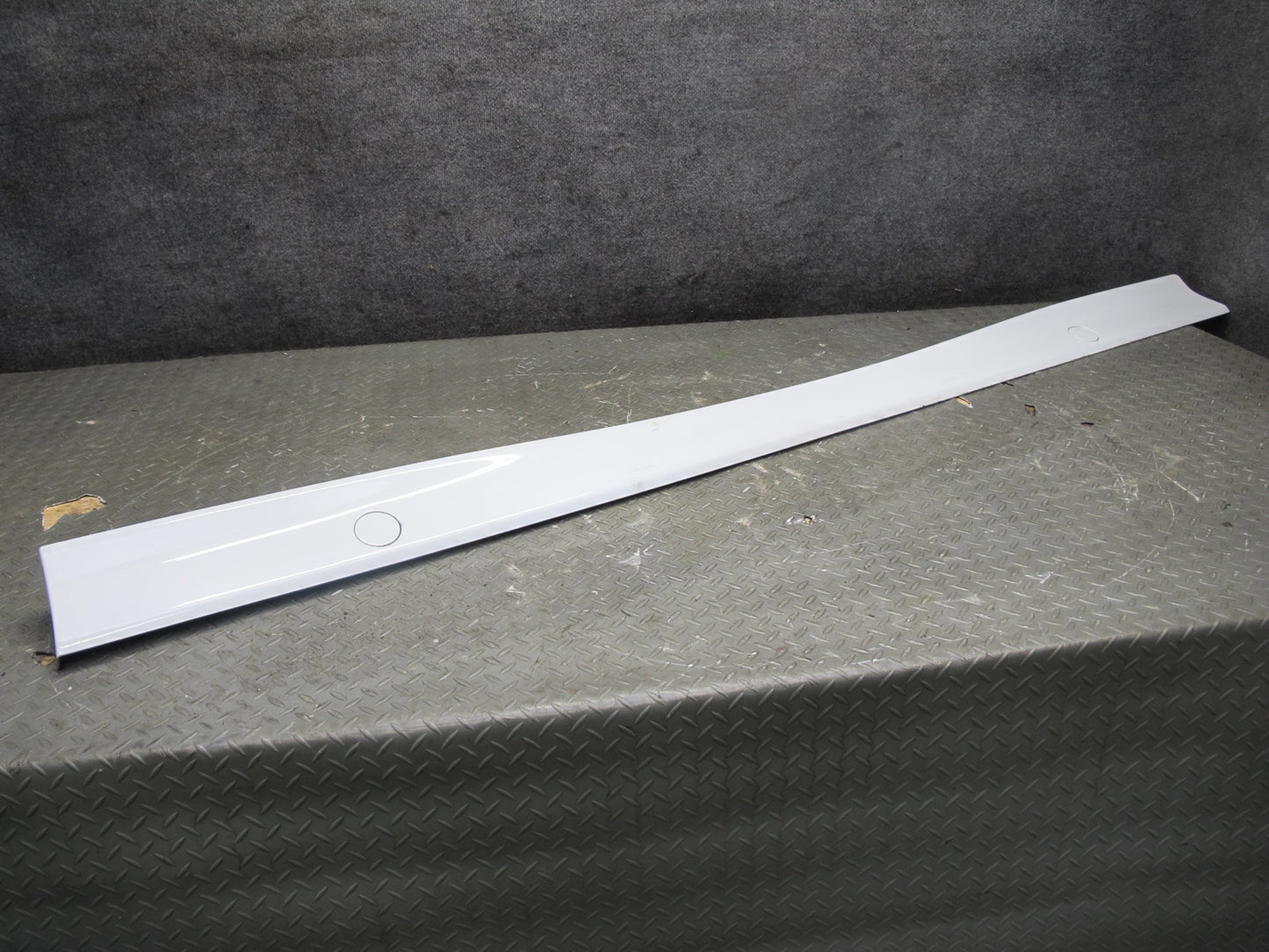 94-99 BMW E36 328ic 2DOOR M-tech Set of 2 Side Skirt Rocker Panel Molding OEM