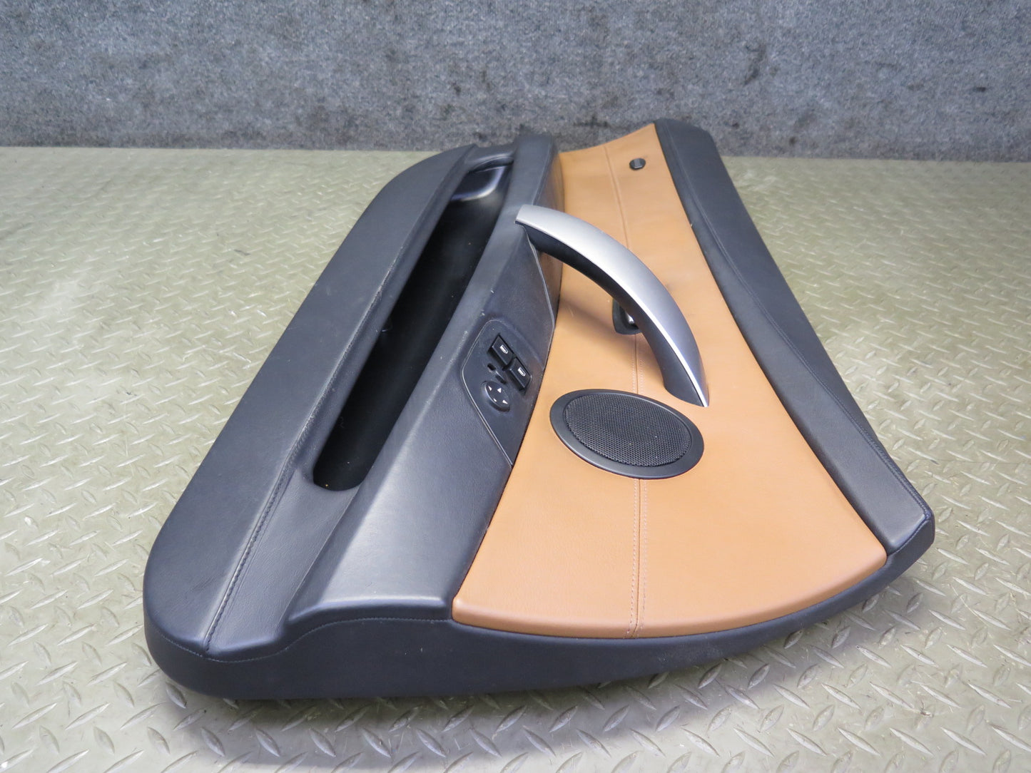 06-08 BMW E85 Z4 Front Left Interior Door Panel w Window Mirror Switch Brown OEM
