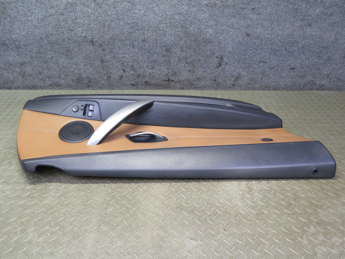 06-08 BMW E85 Z4 Front Left Interior Door Panel w Window Mirror Switch Brown OEM