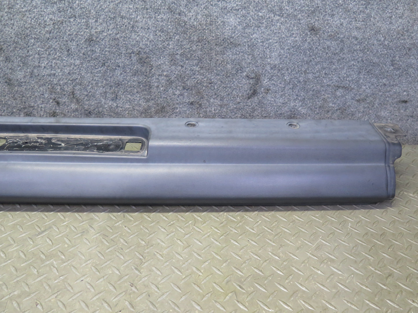 2005-2009 Hummer H2 SUT Rear Hatch Upper Spoiler Molding