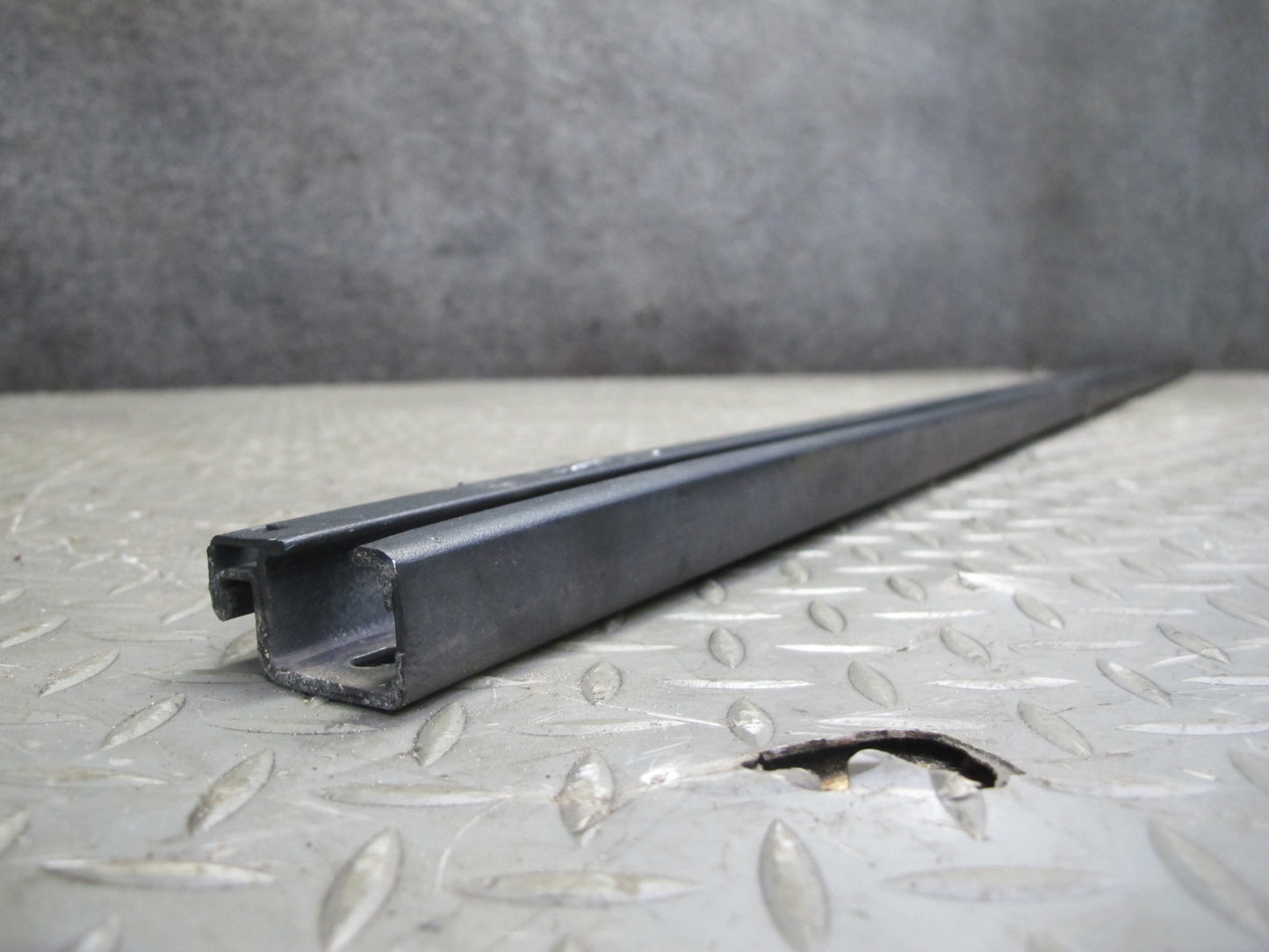 2003-2009 Hummer H2 Left & Right Roof Rail Track Luggage Bracket Molding Set