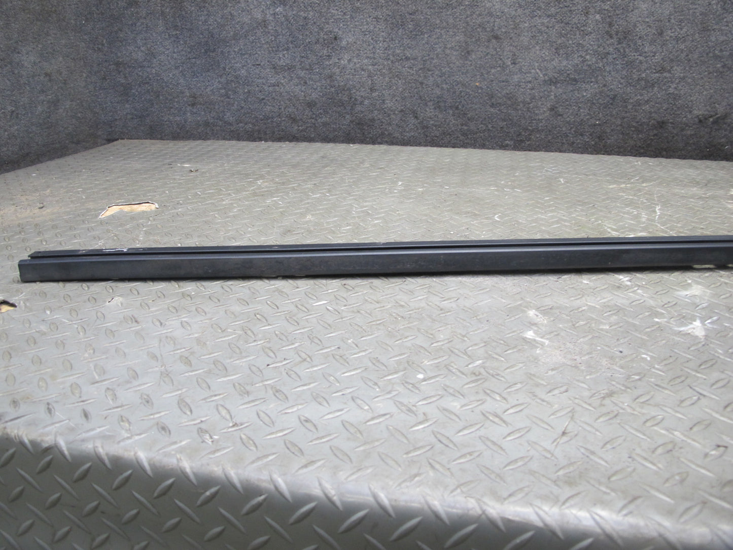 2003-2009 Hummer H2 Left & Right Roof Rail Track Luggage Bracket Molding Set