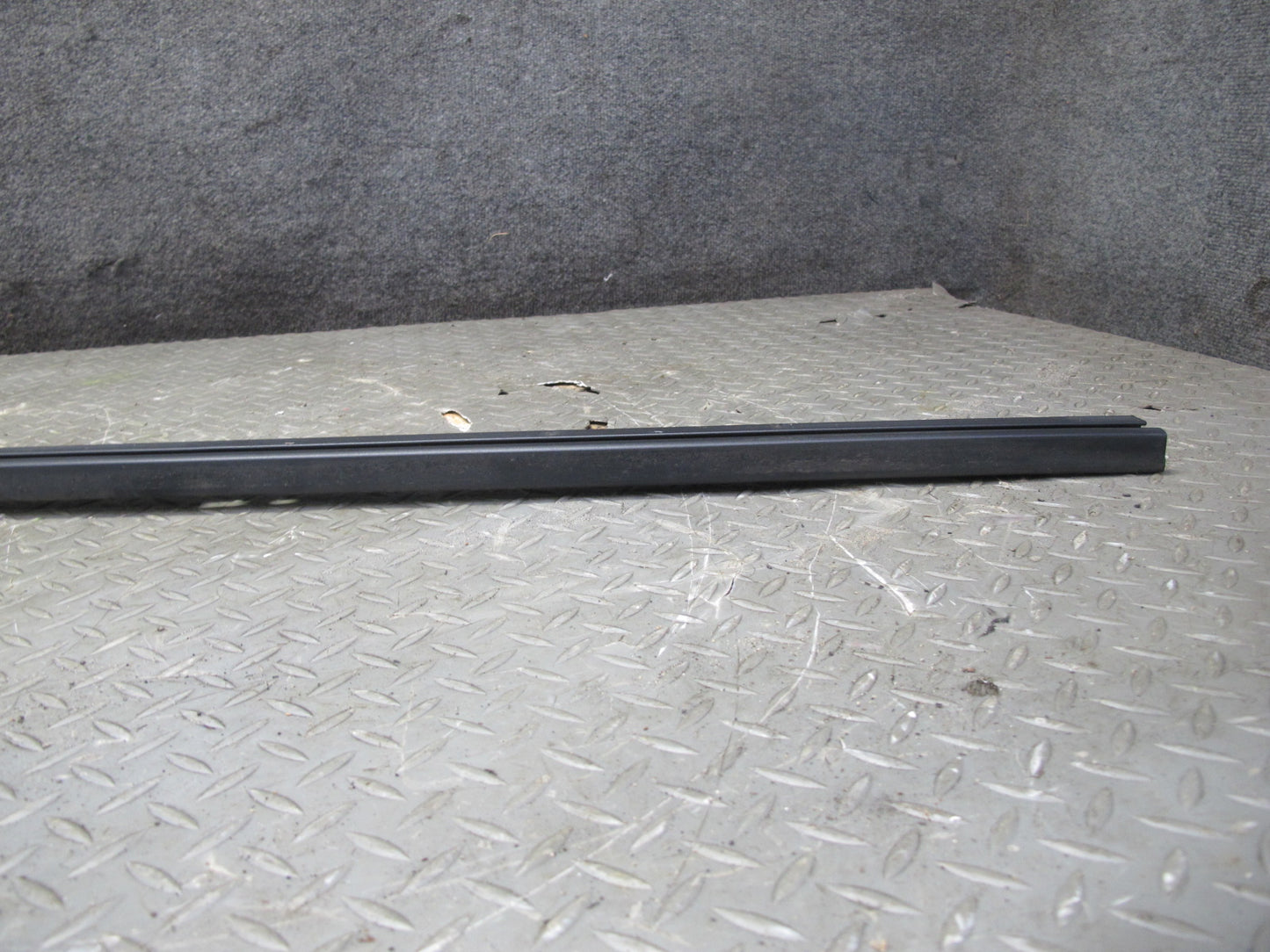 2003-2009 Hummer H2 Left & Right Roof Rail Track Luggage Bracket Molding Set
