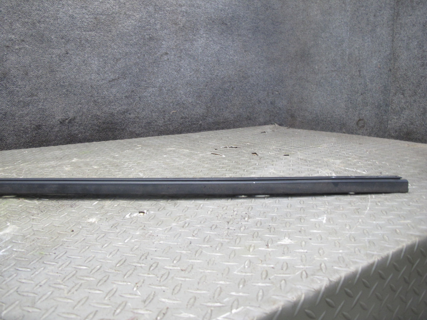 2003-2009 Hummer H2 Left & Right Roof Rail Track Luggage Bracket Molding Set