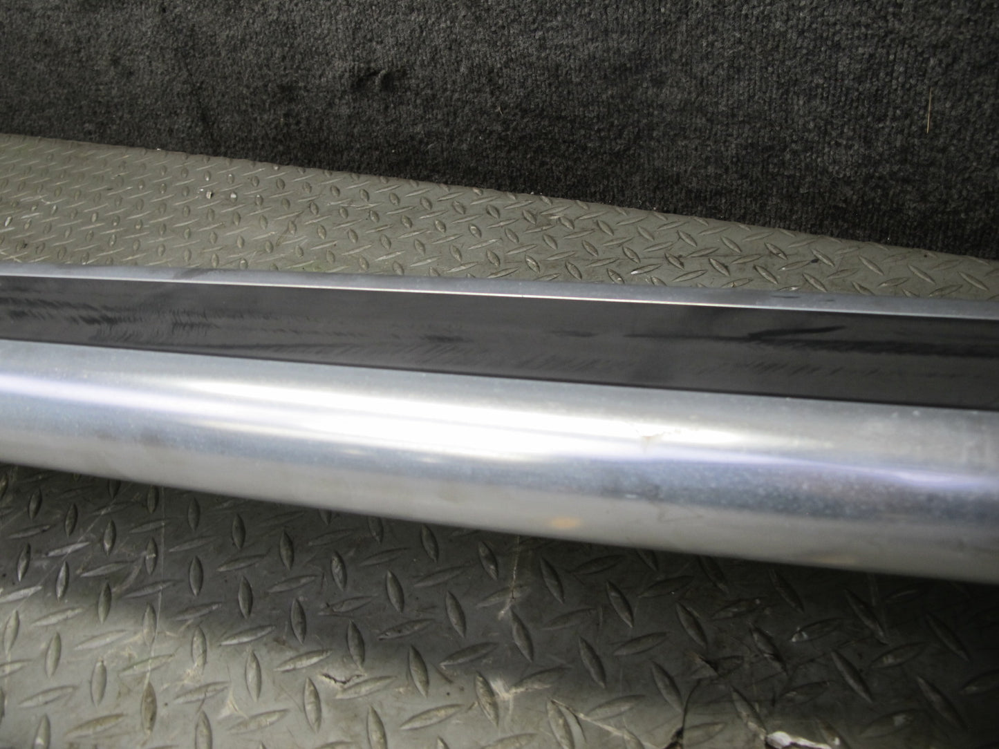 2003-2009 Hummer H2 Upper Roof Luggage Rack Rail Cross Cargo Bar