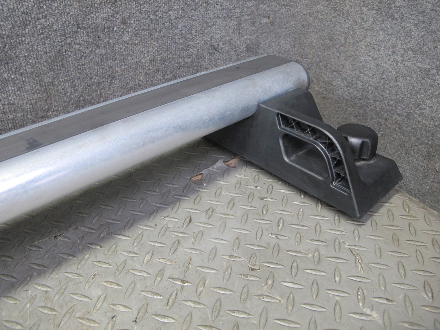2003-2009 Hummer H2 Upper Roof Luggage Rack Rail Cross Cargo Bar