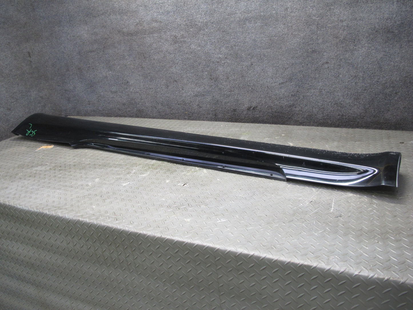 02-05 Lexus SC430 UZZ40L Set of 2 Left & Right Side Skirt Rocker Panel Black OEM