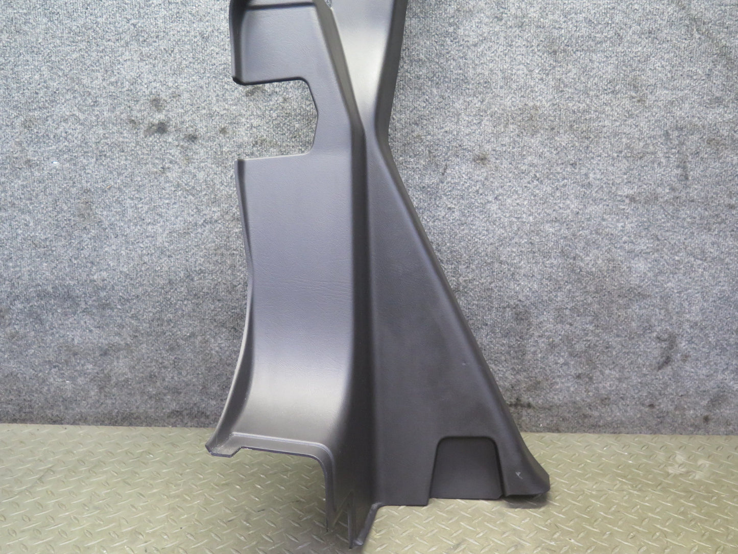 2005-2007 Hummer H2 SUT Rear Left & Right Interior C Pillar Trim Panel Set of 2