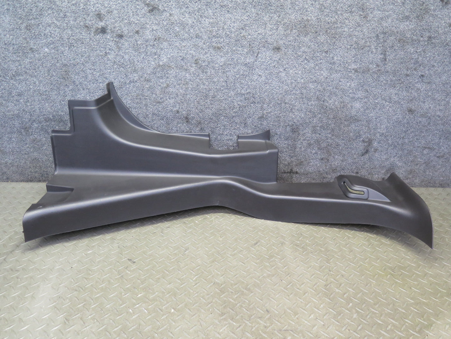 2005-2007 Hummer H2 SUT Rear Left & Right Interior C Pillar Trim Panel Set of 2