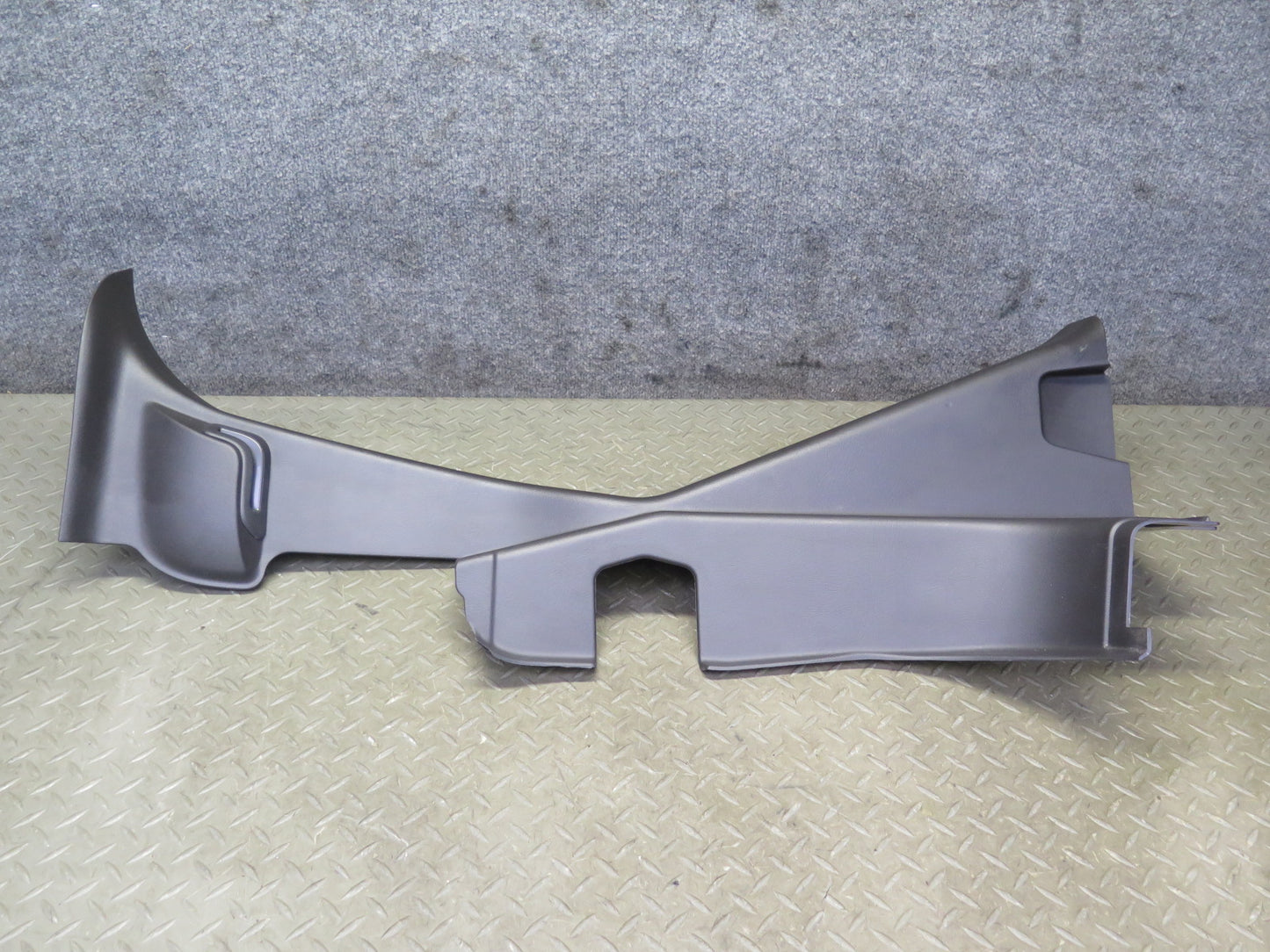 2005-2007 Hummer H2 SUT Rear Left & Right Interior C Pillar Trim Panel Set of 2